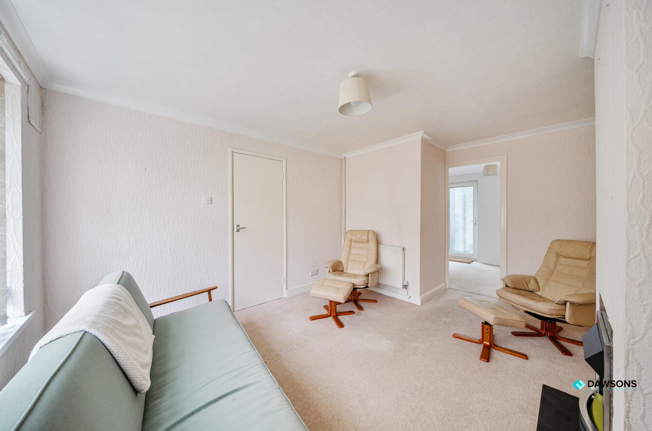 Broad Parks, West Cross, Swansea, SA3 5NZ